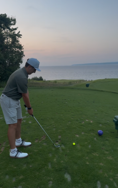 Berkley golfer Jonah Sterling teeing off at Bay Harbor Golf Club. Photo by Jonathan Sterling.