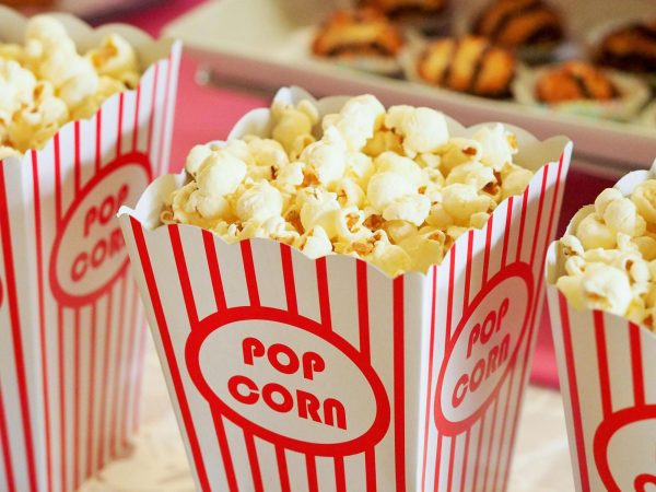 Photo by Pixabay: https://www.pexels.com/photo/selective-focus-photography-of-popcorns-33129/